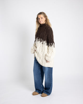 Lun | Natural White & Mocca