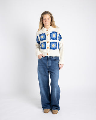 Granny Tine 2.0 | Natural White & Blue