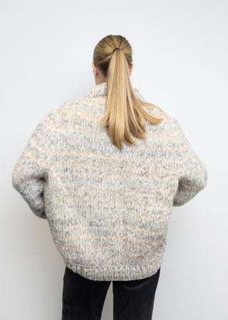 Fargerik Mykgenser | HÅNDSTRIKKET GENSER