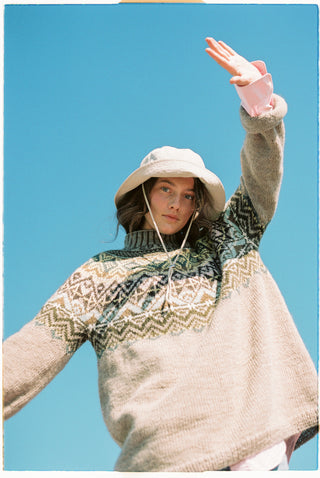 Spire | Mørk Sandmelert