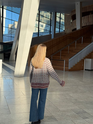 Bris V-Neck | Ocean & Cardinal Red