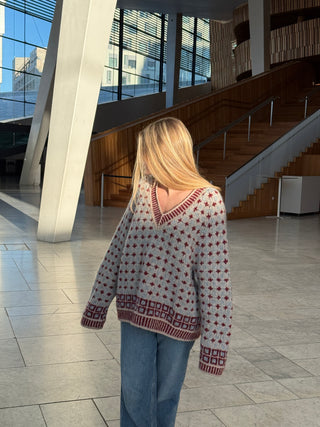 Bris V-Neck | Ocean & Cardinal Red