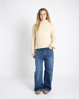 Pilar | Antique Yellow & White