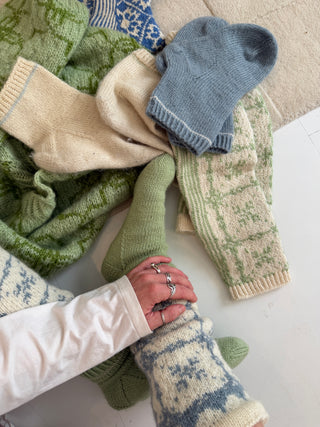 Simple Socks | Natural White