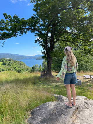 Traveling Granny | Pastel Green