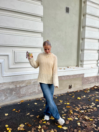 Yndling | Natural White & Antique Yellow